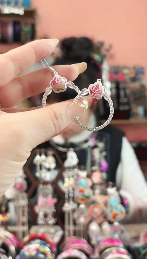 织绣彩云南阁非遗老绣29