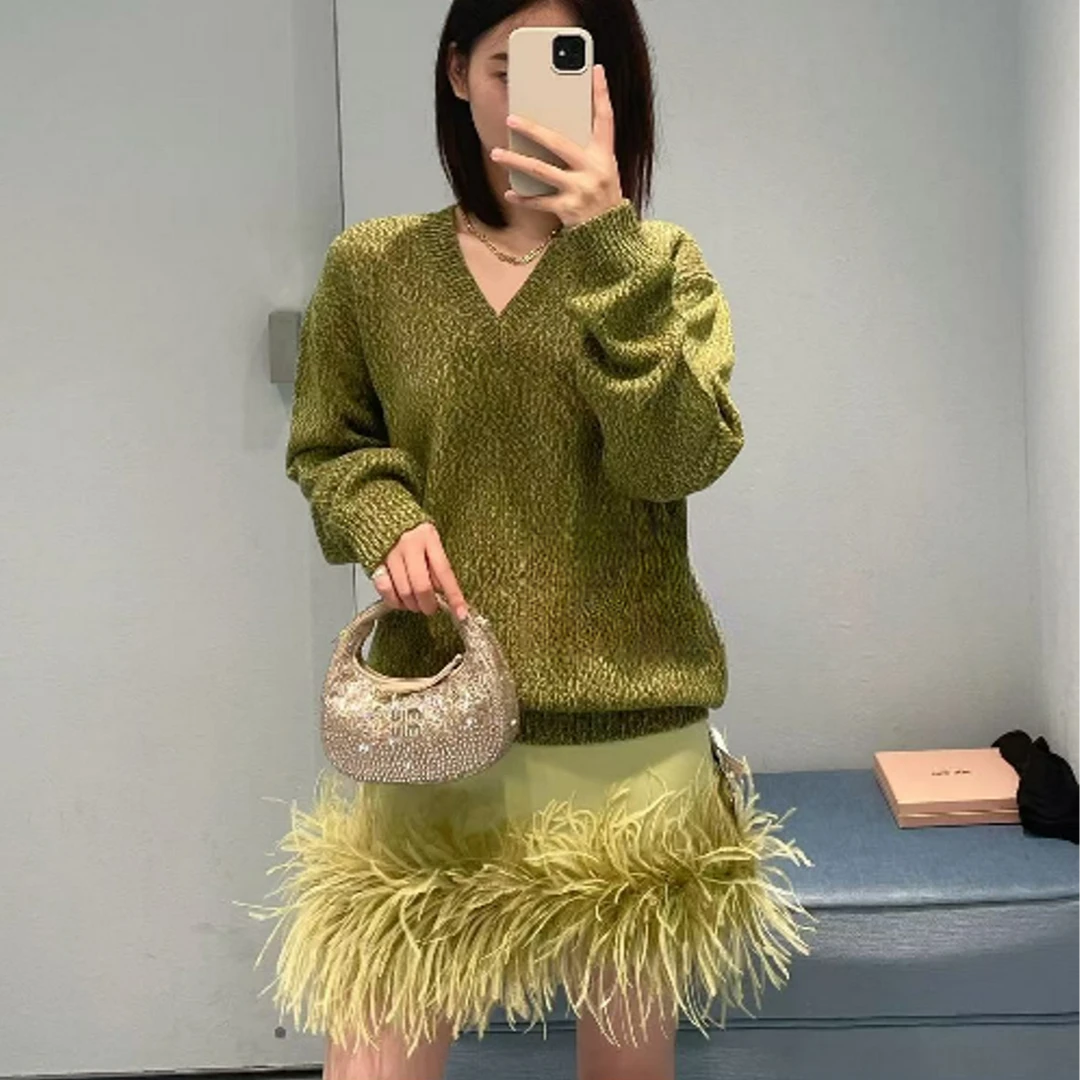 全新未使用 MIU MIU/缪缪 纯色V领套头长袖毛衣/40