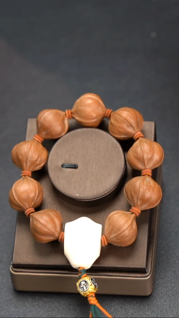 手串/手链橄榄核四花铁核·