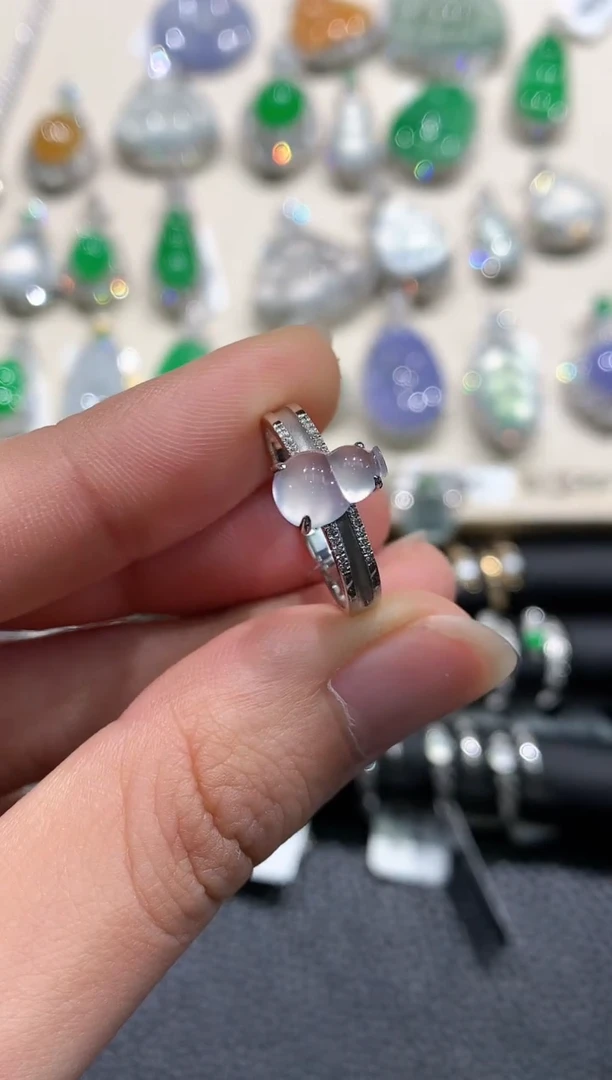 【闪购商品】翡翠戒指18K金镶嵌b39  