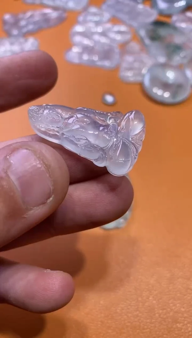 【闪购商品】翡翠吊坠(不含链)未镶嵌观音3680