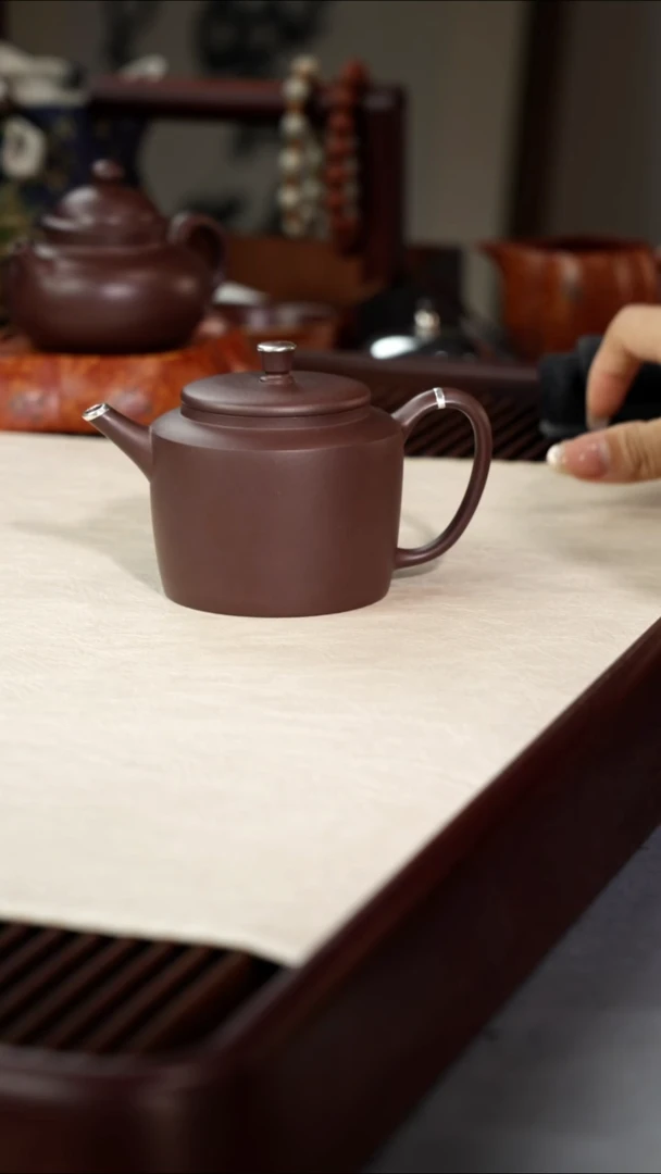 茶壶紫砂 世德堂平盖（包银）-底槽青-195CC