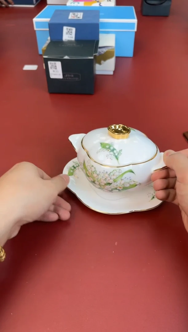 【闪购商品】瓷片新号开播全场漏@@H1931