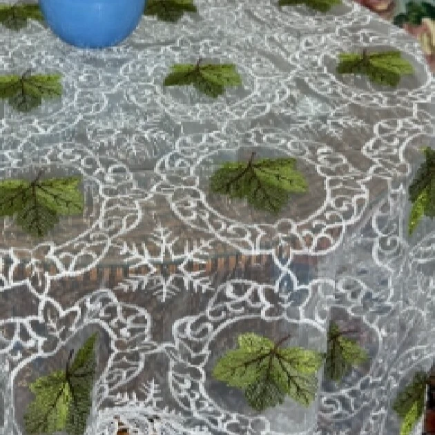 ZN012-176玻璃纱【90*120】白底绿叶高织高密玻璃砂水溶边桌布