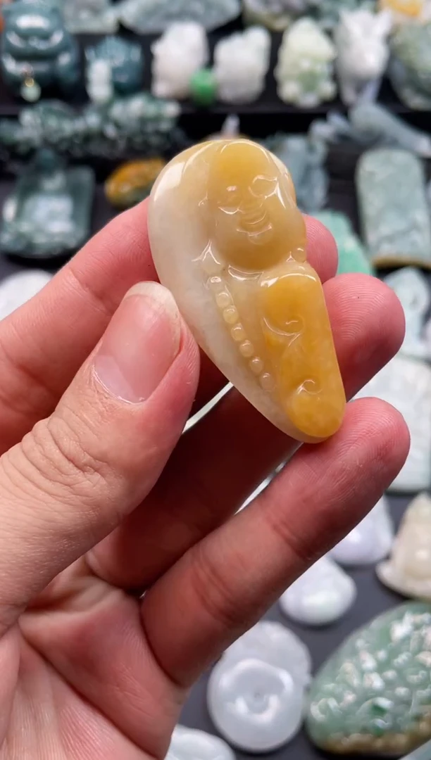 翡翠未镶嵌颈饰9  天然翡翠a货  笑佛