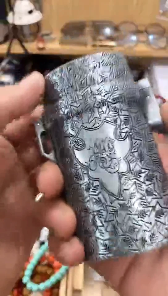 瓷片闪购商品   如图所示