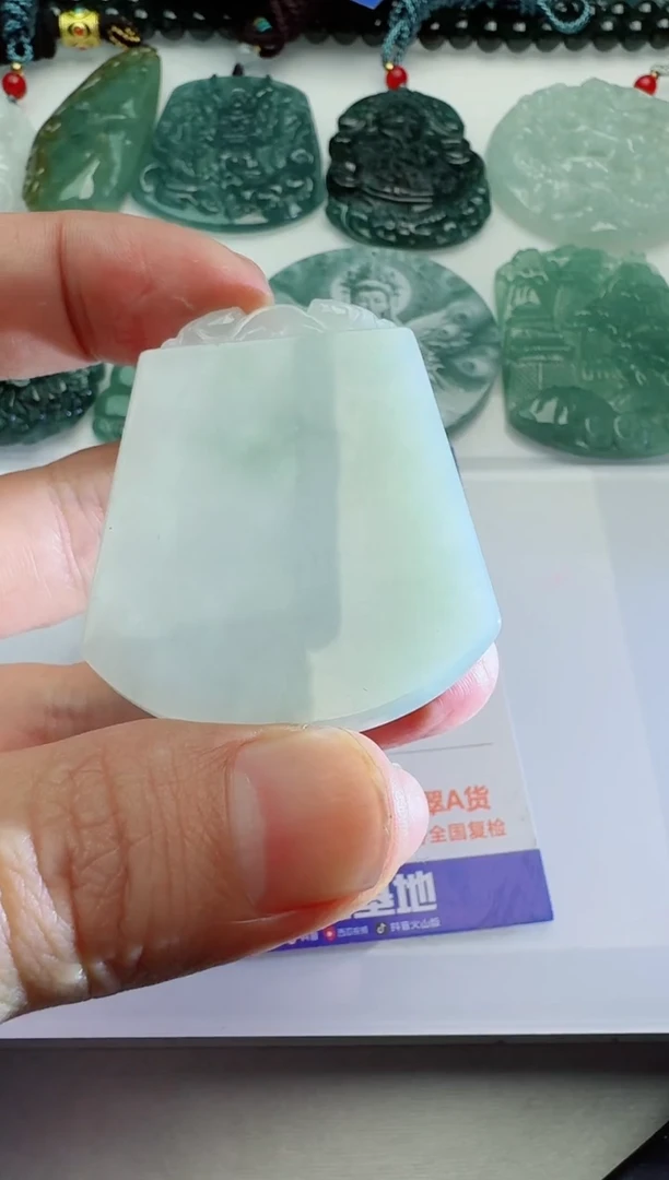 【闪购商品】翡翠颈饰未镶嵌多样性随机发其一