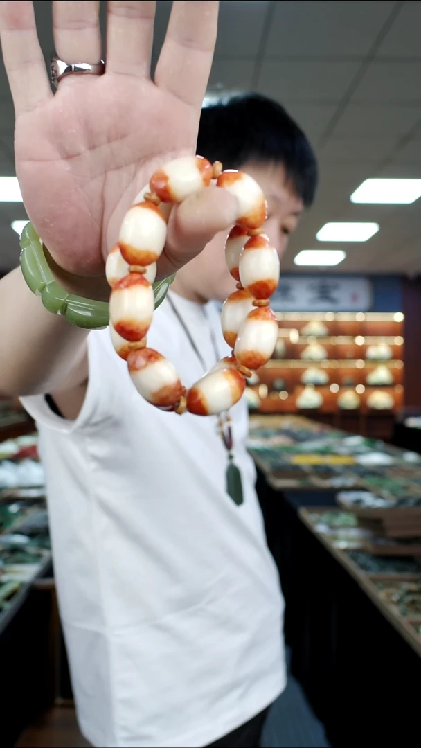 未镶嵌蛇纹石玉手串多样是发货随机发一