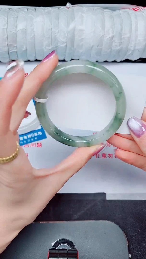 未镶嵌手镯石英质玉398-60/61