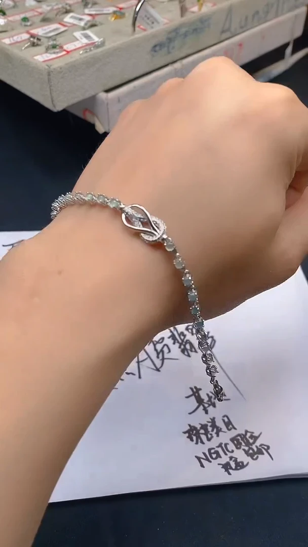 【闪购商品】翡翠手链未镶嵌天然A货玉石随机多样性发货