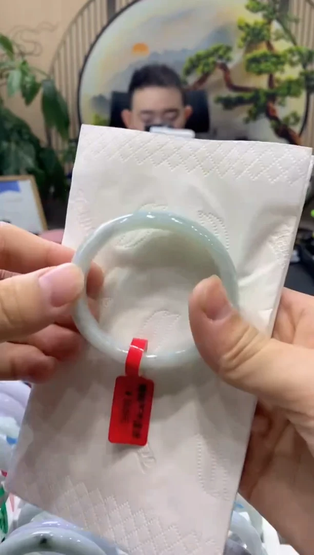 【闪购商品】翡翠手镯未镶嵌0000014655