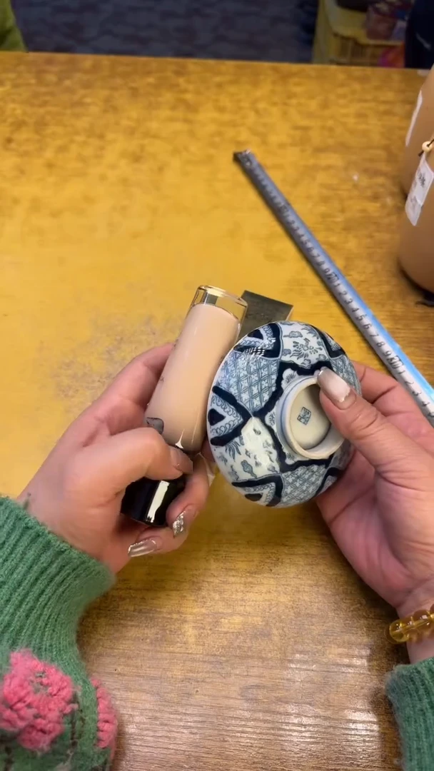 瓷器瑕疵老破旧瑕疵52圣盒子瑕疵