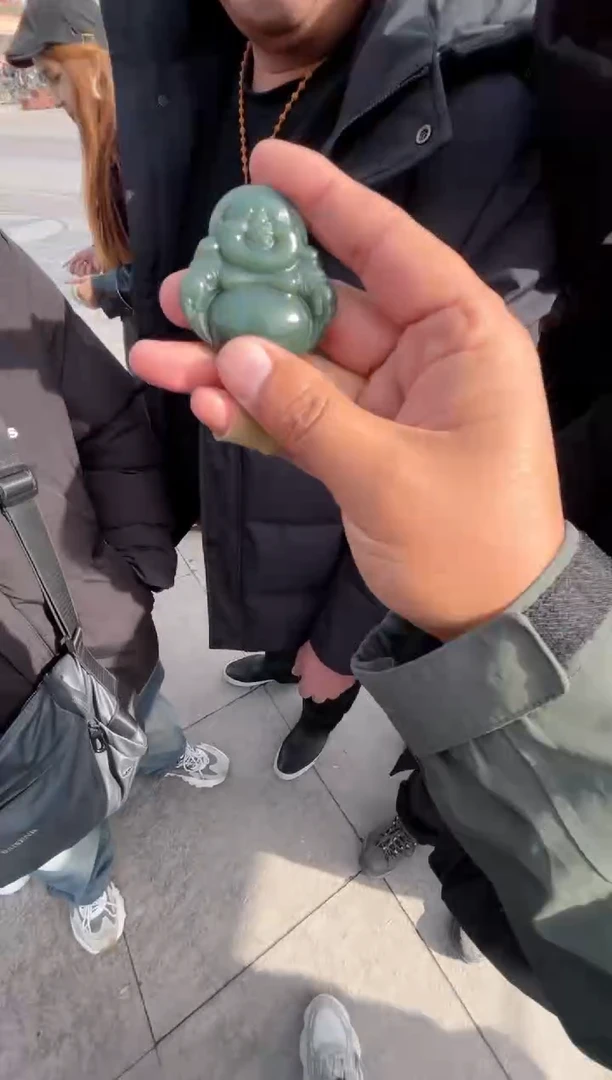 未镶嵌和田玉（糖玉）挂件和田玉