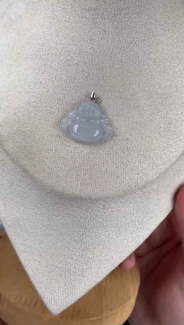 颈饰未镶嵌翡翠佛公