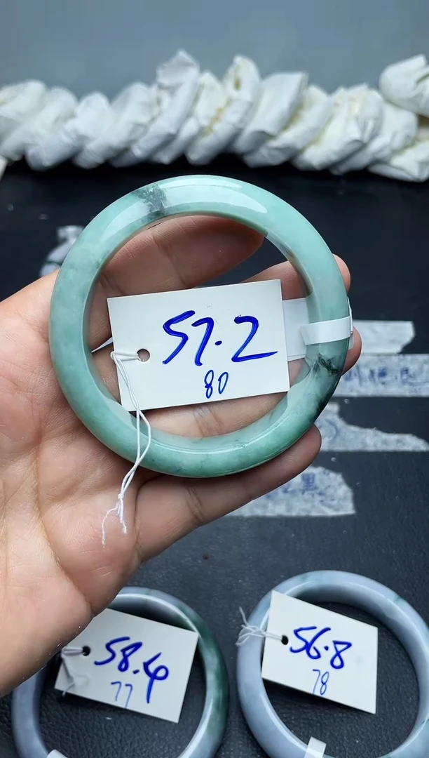 未镶嵌手镯翡翠80