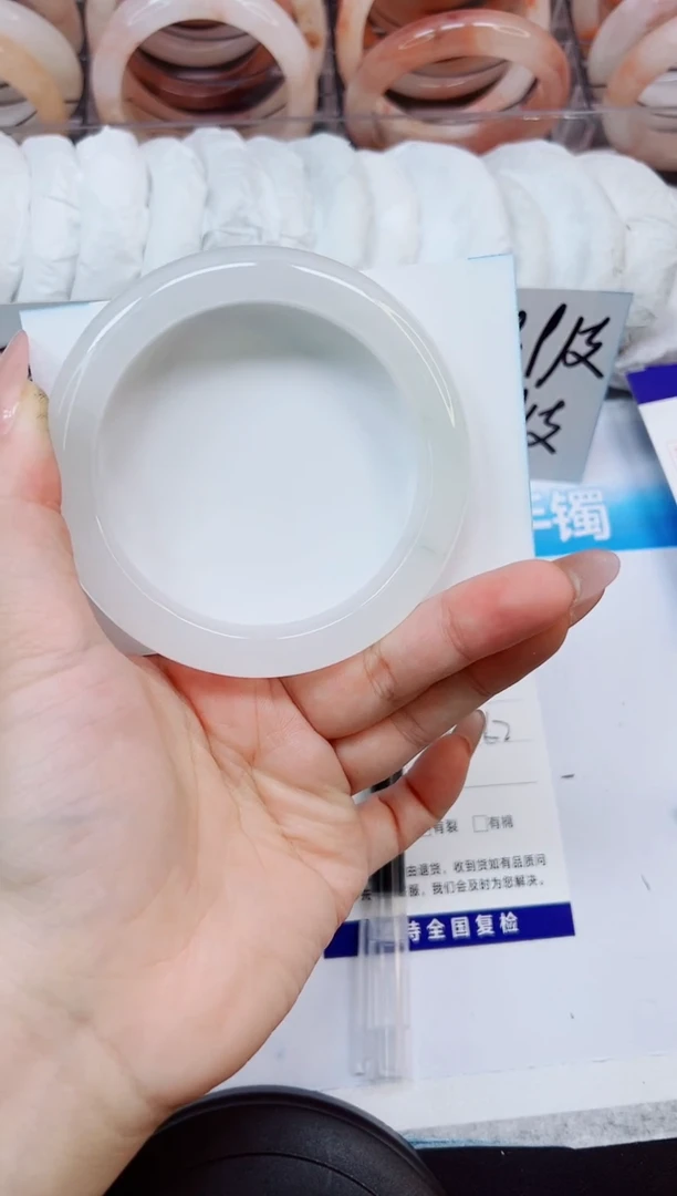 石英质玉手镯未镶嵌A100-61/62