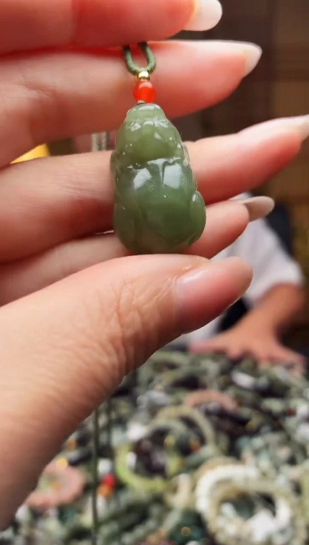 颈饰未镶嵌和田玉多样性发货，拍一发一