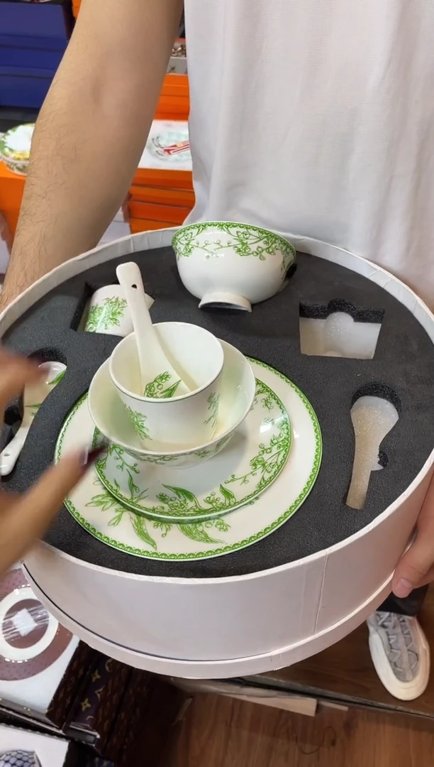 杯鸿辉家品牌瓷器，京东包邮！