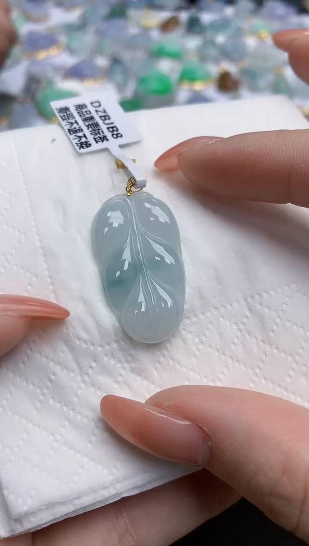 【闪购商品】翡翠颈饰18K金镶嵌天然缅甸翡翠A货