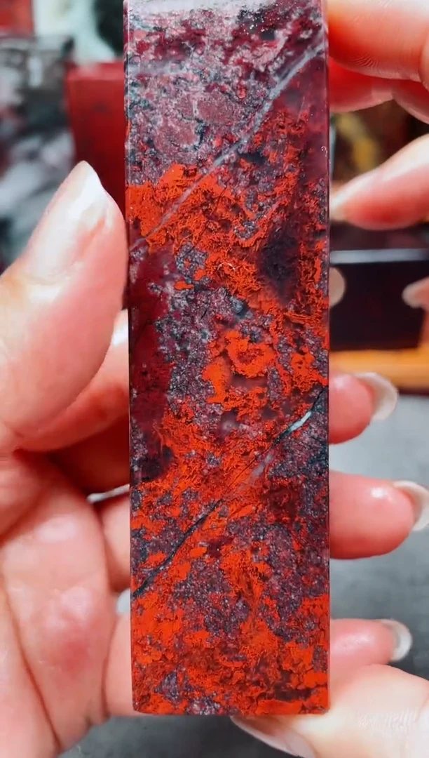 玉桂林鸡血玉素章33 3.0左右