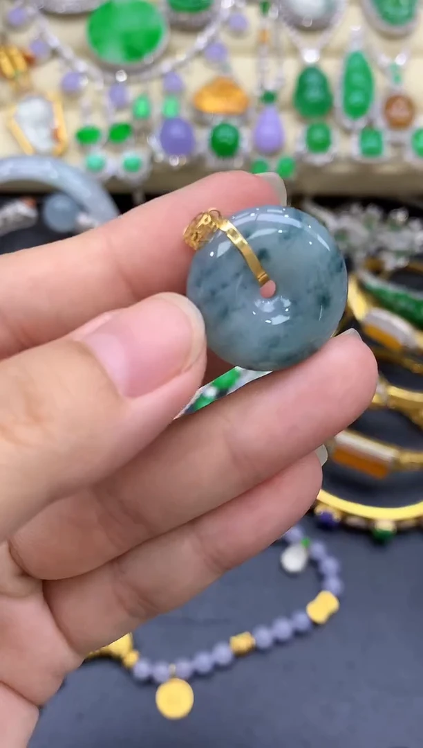 颈饰18K金镶嵌翡翠25-中国好珍宝