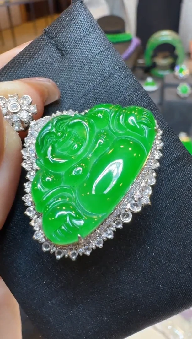 【闪购商品】翡翠吊坠(不含链)18K金镶嵌多样性团购发一件