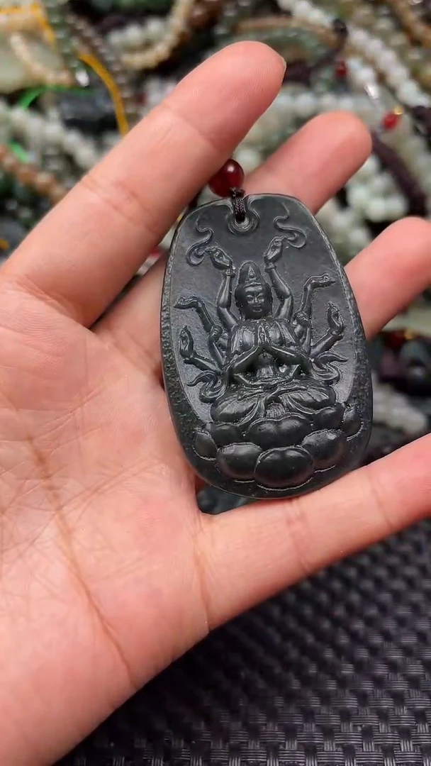 和田玉未镶嵌颈饰1