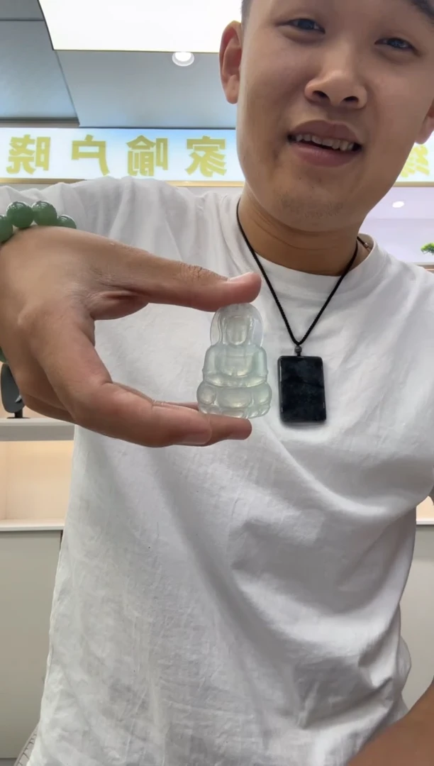 翡翠未镶嵌颈饰天然翡翠A货孤品一件