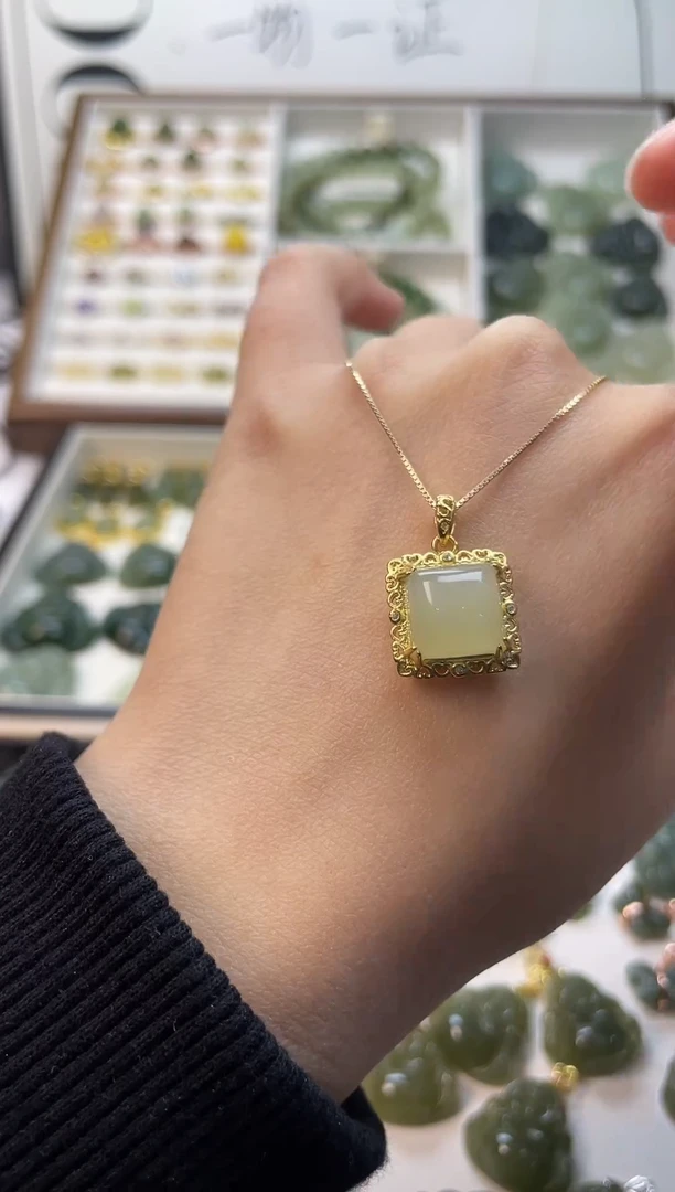 吊坠(不含链)银S925镶嵌和田玉吊坠(不含链) 银S925镶嵌 和田玉