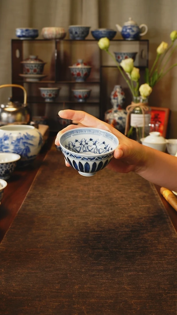 景德镇手工手绘鸡心杯