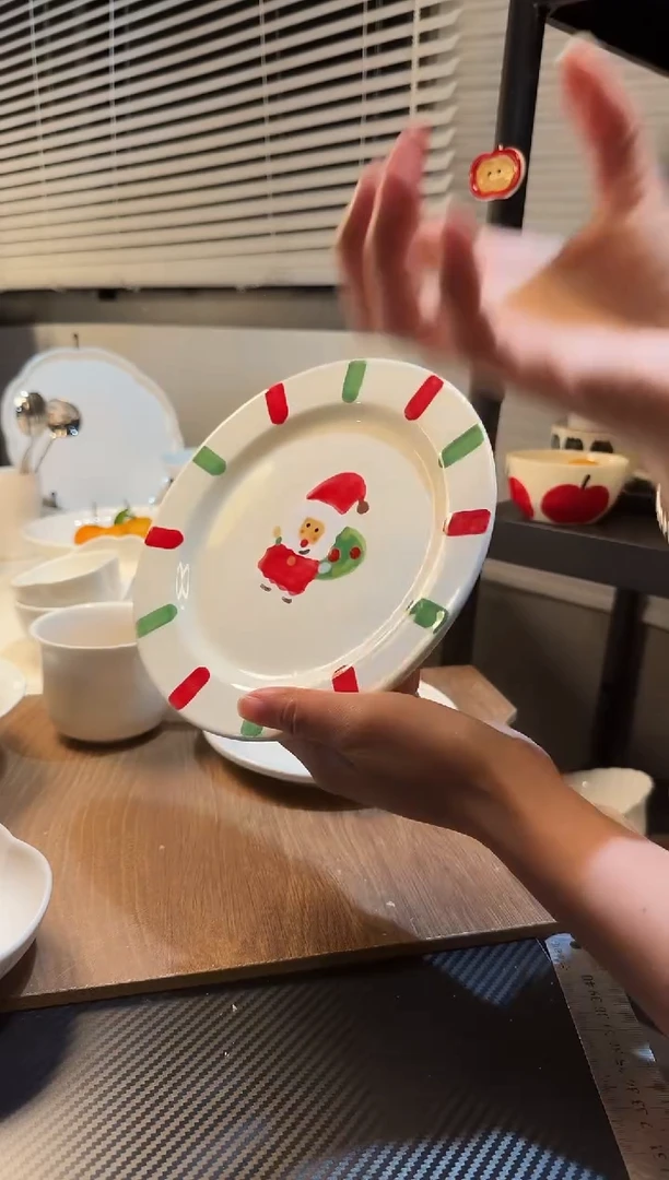 白瓷圣诞盘子8英寸