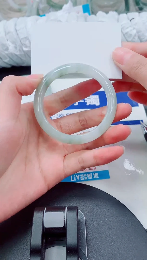 未镶嵌手镯石英质玉329-52/53