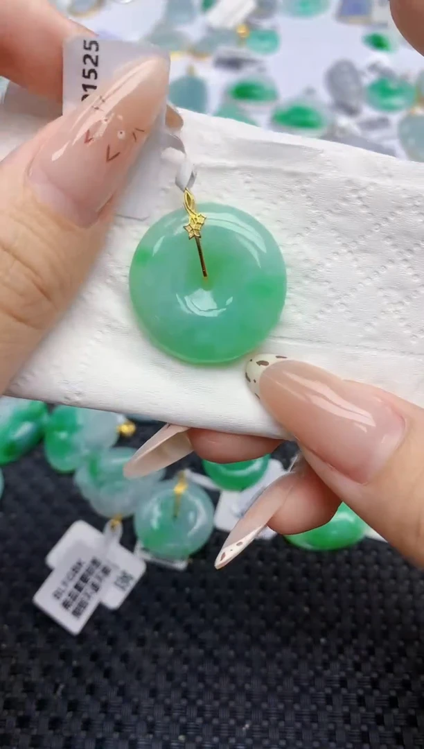 翡翠18K金镶嵌颈饰515   天然翡翠A货