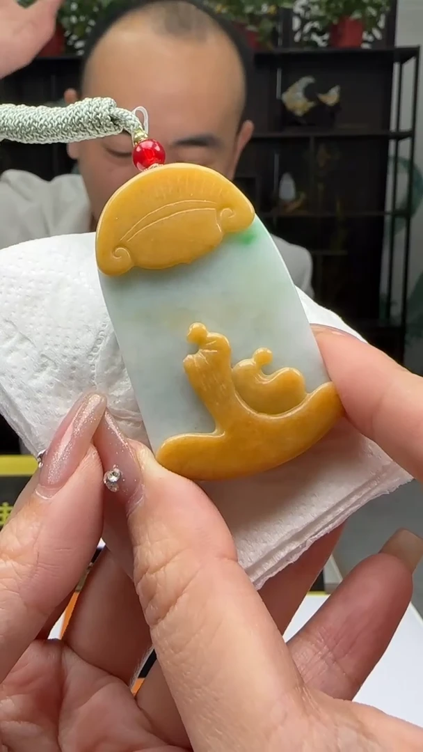 【闪购商品】翡翠颈饰未镶嵌天然翡翠A货吊坠