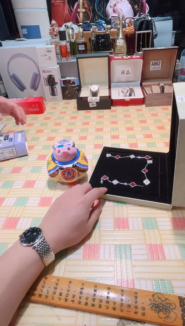 瓷片瓷器 库房到期 全部地板价@@1