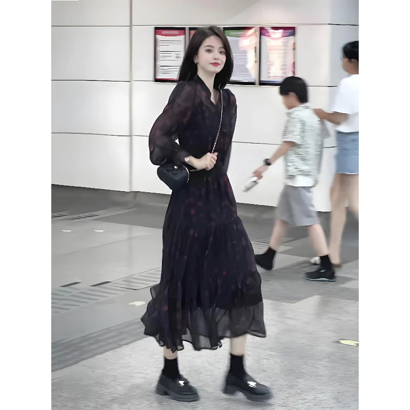 高级感绝美碎花长袖连衣裙女2025年春季新款收腰显瘦气质a字长裙