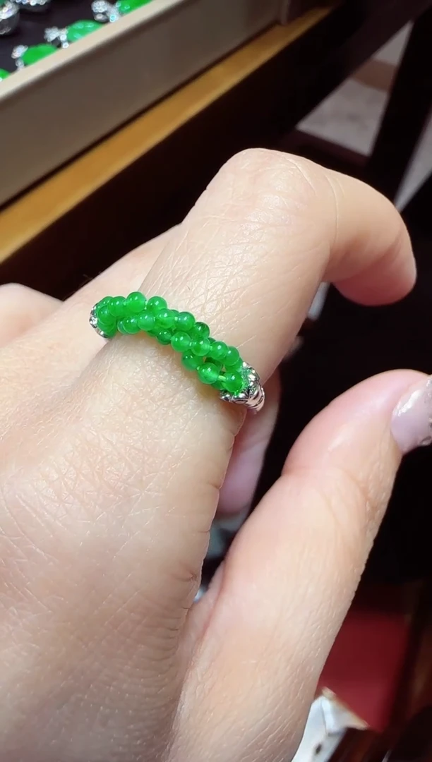 【闪购商品】翡翠戒指18K金镶嵌小米珠