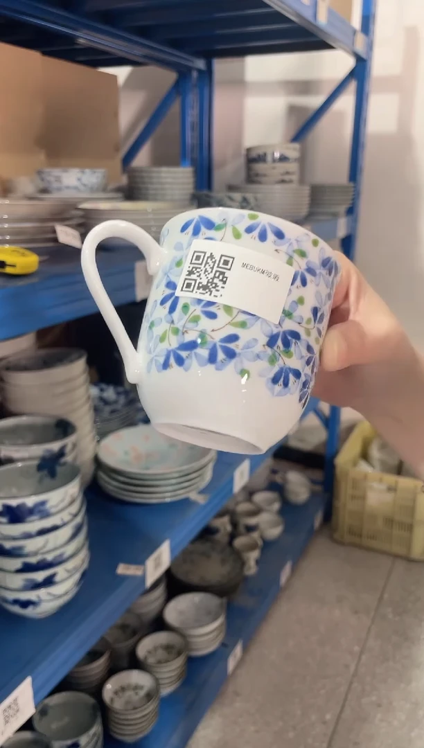 陶瓷日本进口小蓝芽马克杯320ML 微瑕