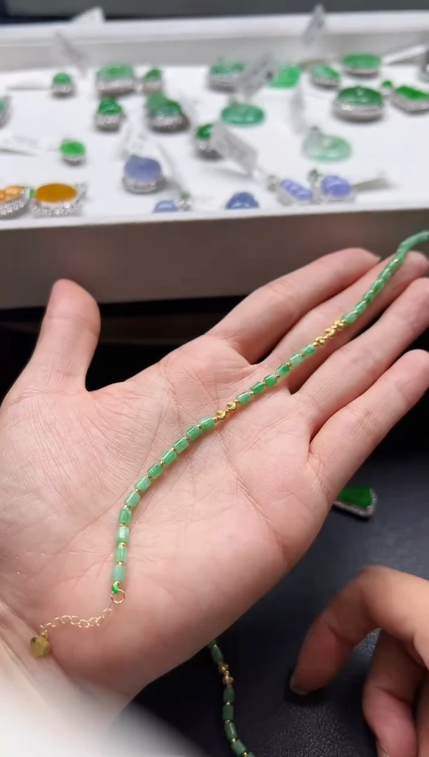 18K金镶嵌手链翡翠KCYX110210