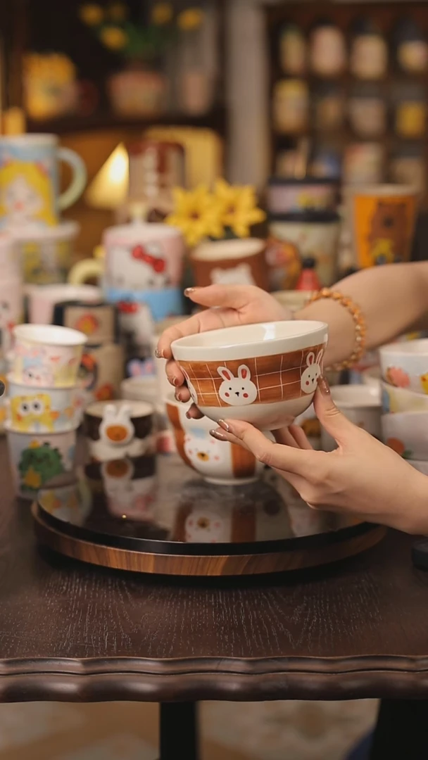 摆件景德镇釉下彩绘设计师款式陶瓷