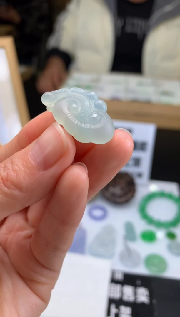 【闪购商品】定制翡翠未镶嵌吊坠-91703