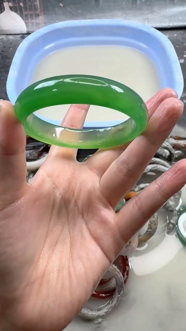 玛瑙/玉髓手镯未镶嵌53 6263