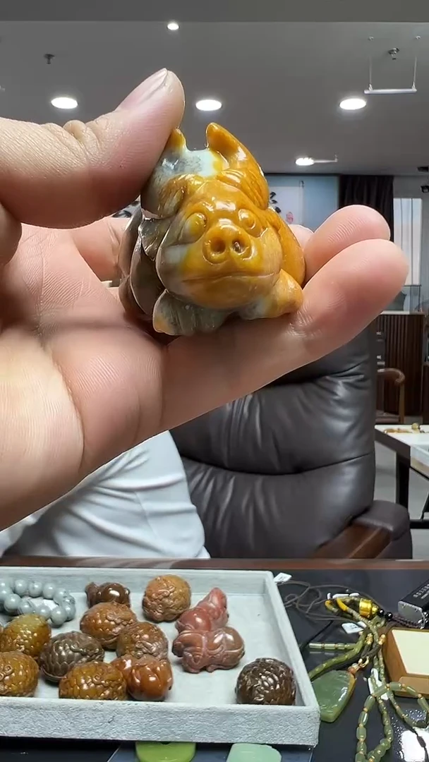 未镶嵌透闪石质玉把件多样性发货其中发一