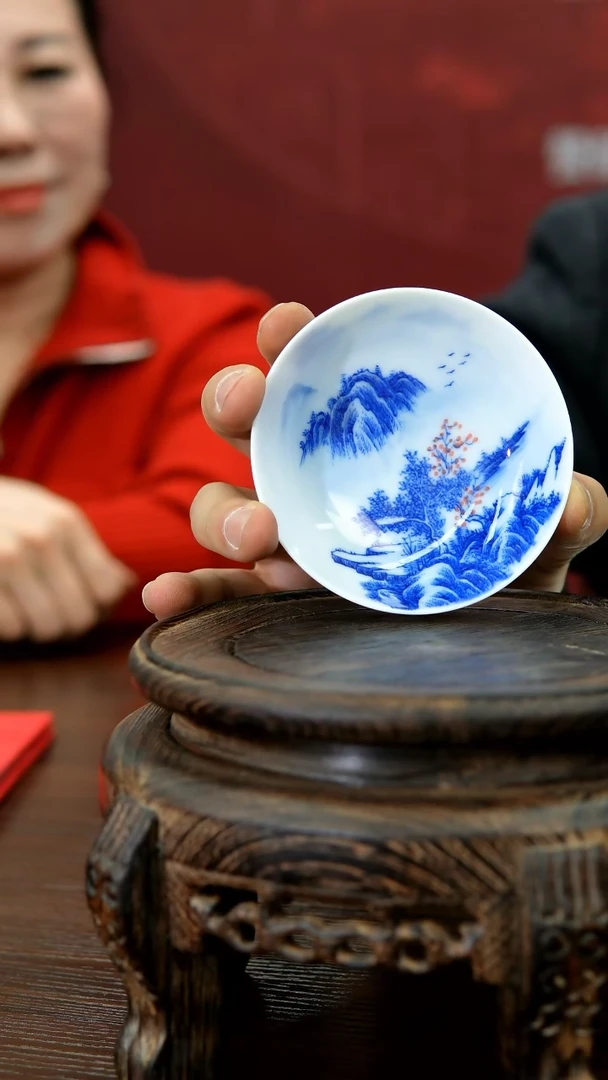 【闪购商品】001函夏非遗吴小琴青花山水普洱杯