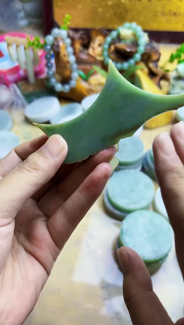 翡翠挂件未镶嵌 A货张璀712