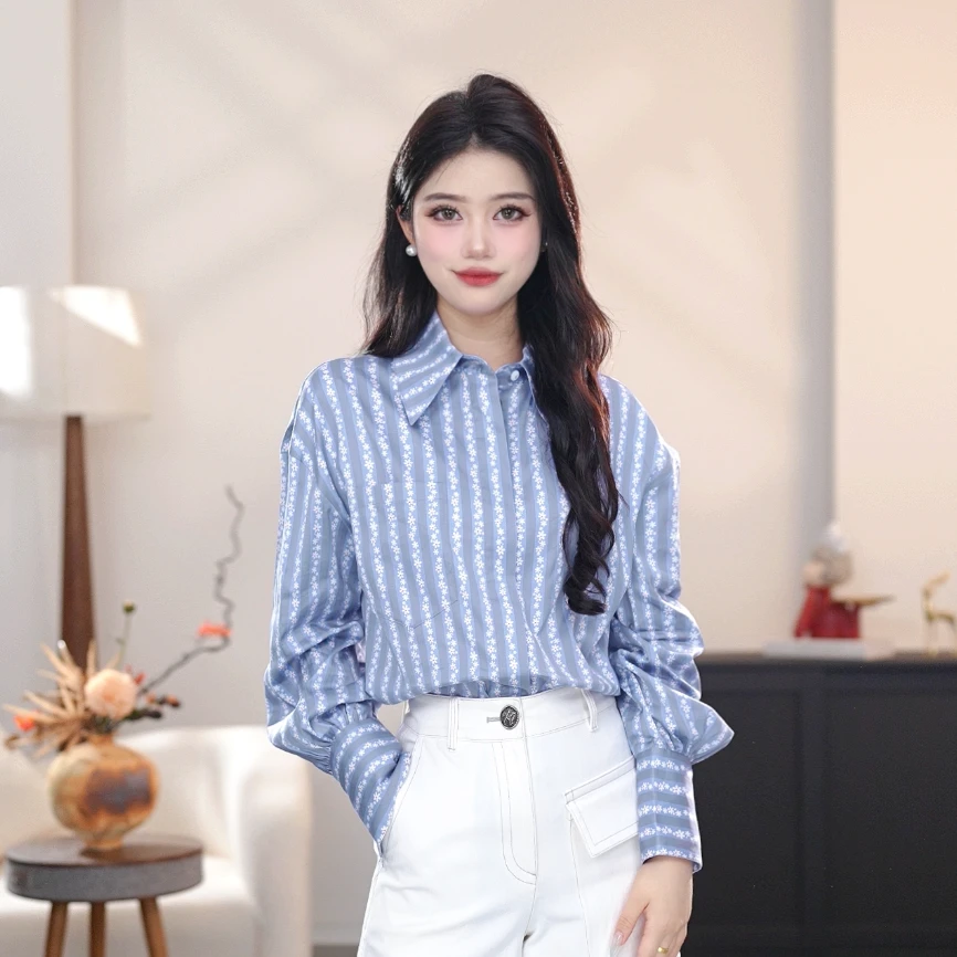 AMASS/阿玛施新款百搭衬衣重工钉珠章仔设计阿玛施衬衫530052