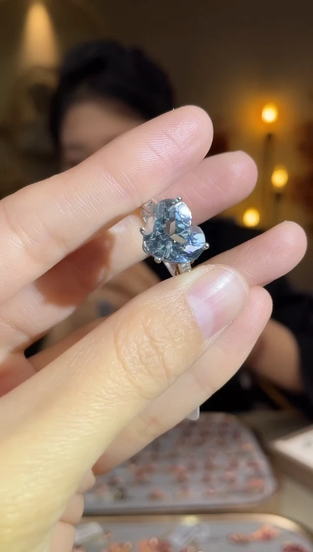 银S925镶嵌戒指海蓝宝石手饰