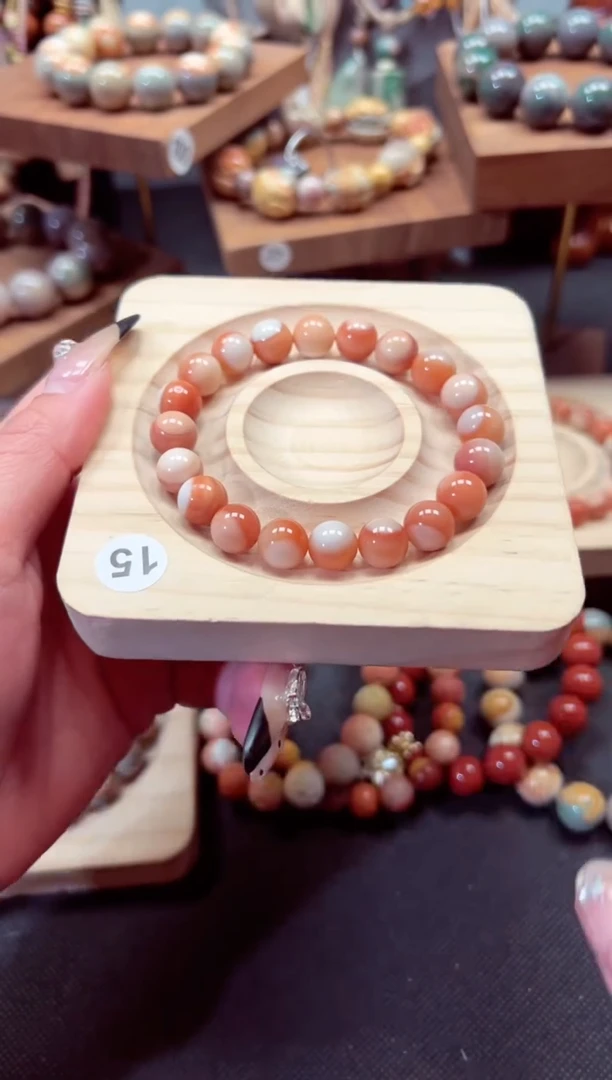 【闪购商品】石英质玉手链未镶嵌10