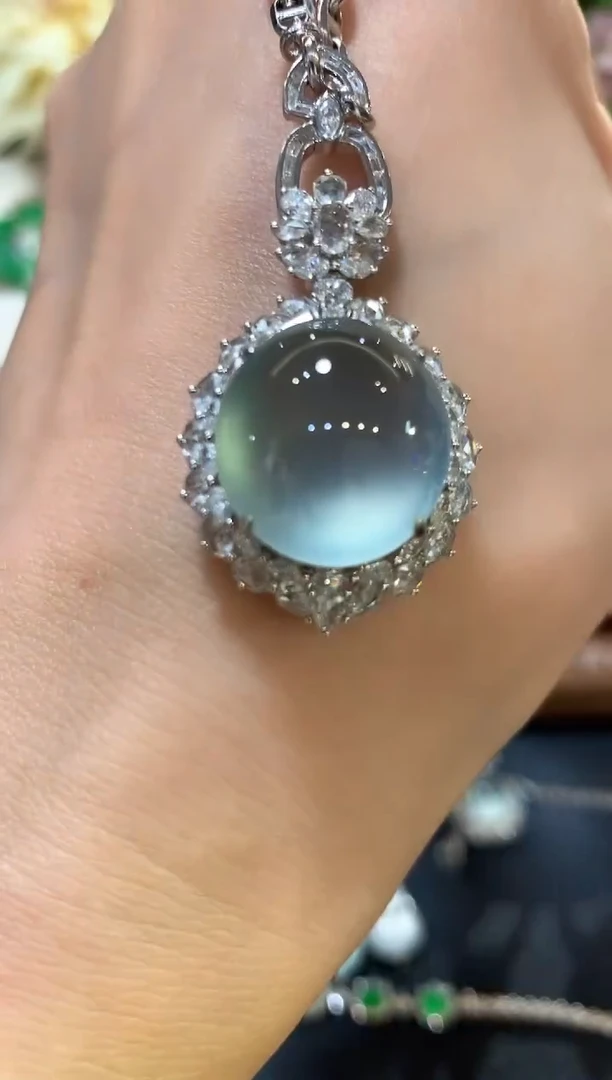 吊坠(不含链)18K金镶嵌翡翠琛v101