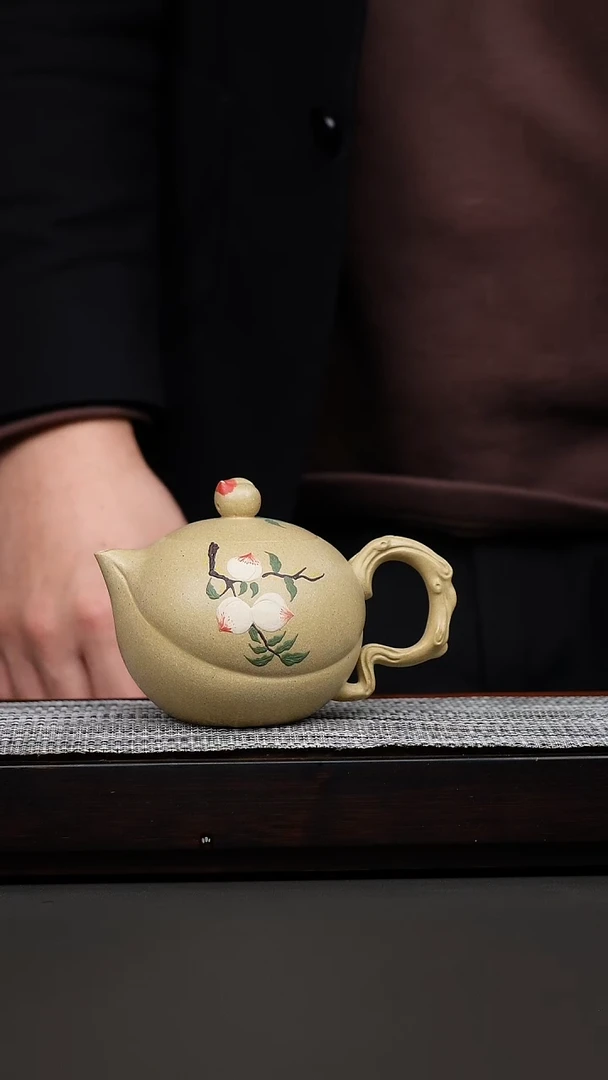 本山绿泥绘上合桃